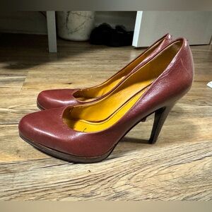 NINE WEST | Leather Pumps